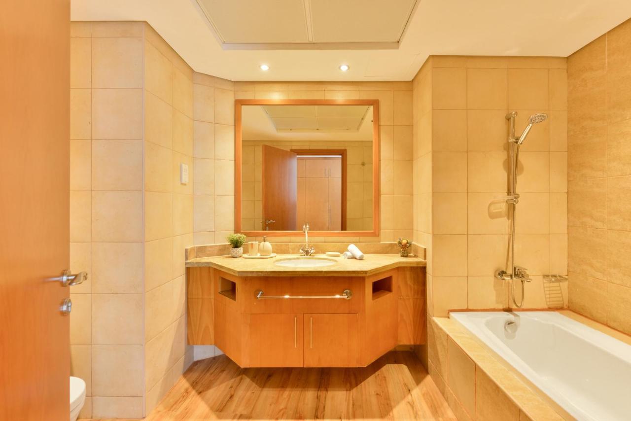 Апартаменти Luxury Jbr I Al Fattan Full Sea View I Free 5 Star Access Дубай